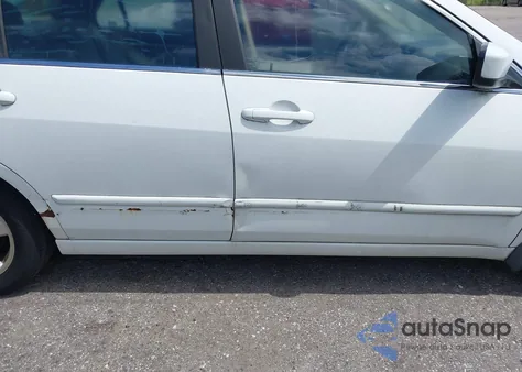 2005 Honda Accord 2.4 Ex z USA, uszkodzony, nr VIN 1HGCM567X5A120555